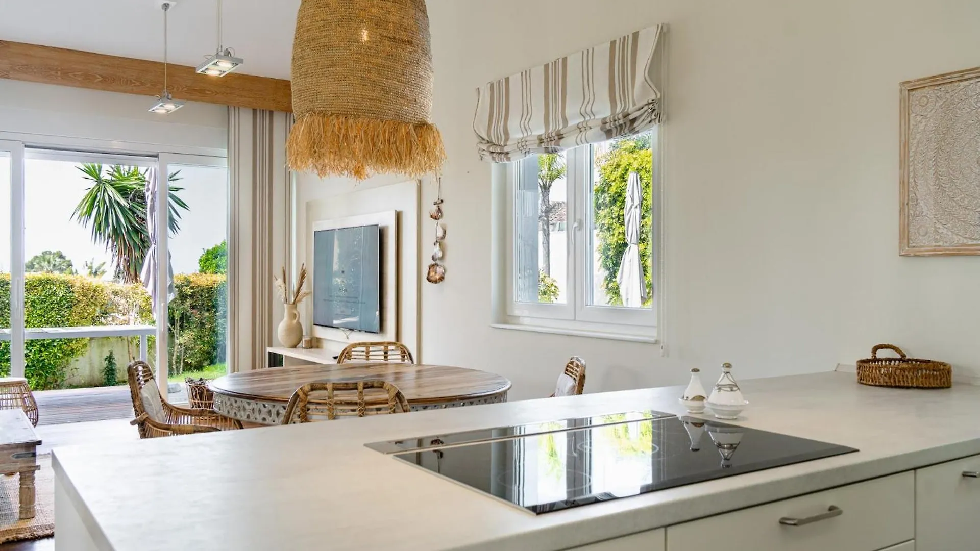 Villa Madrugada, Beachside Villa In Costabella Marbella 0*,  Spain
