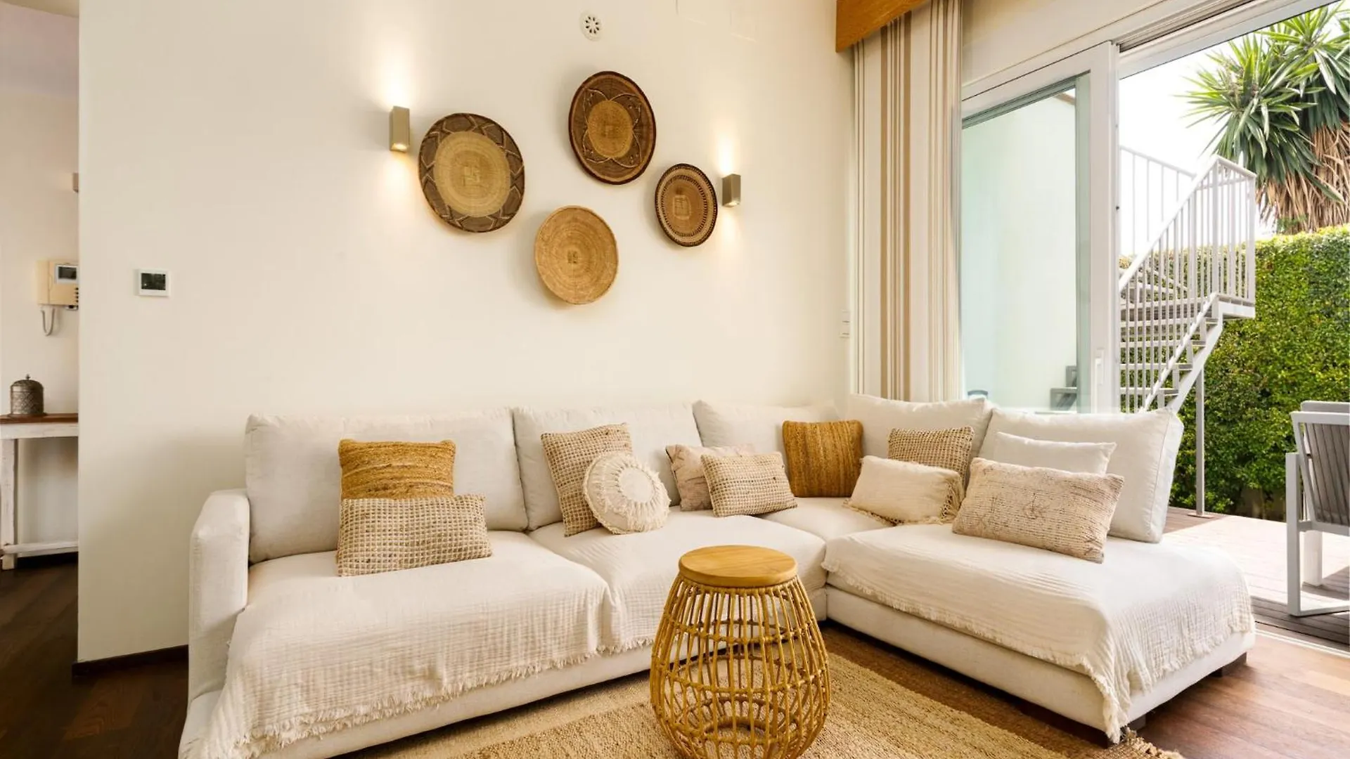 Villa Madrugada, Beachside Villa In Costabella Marbella