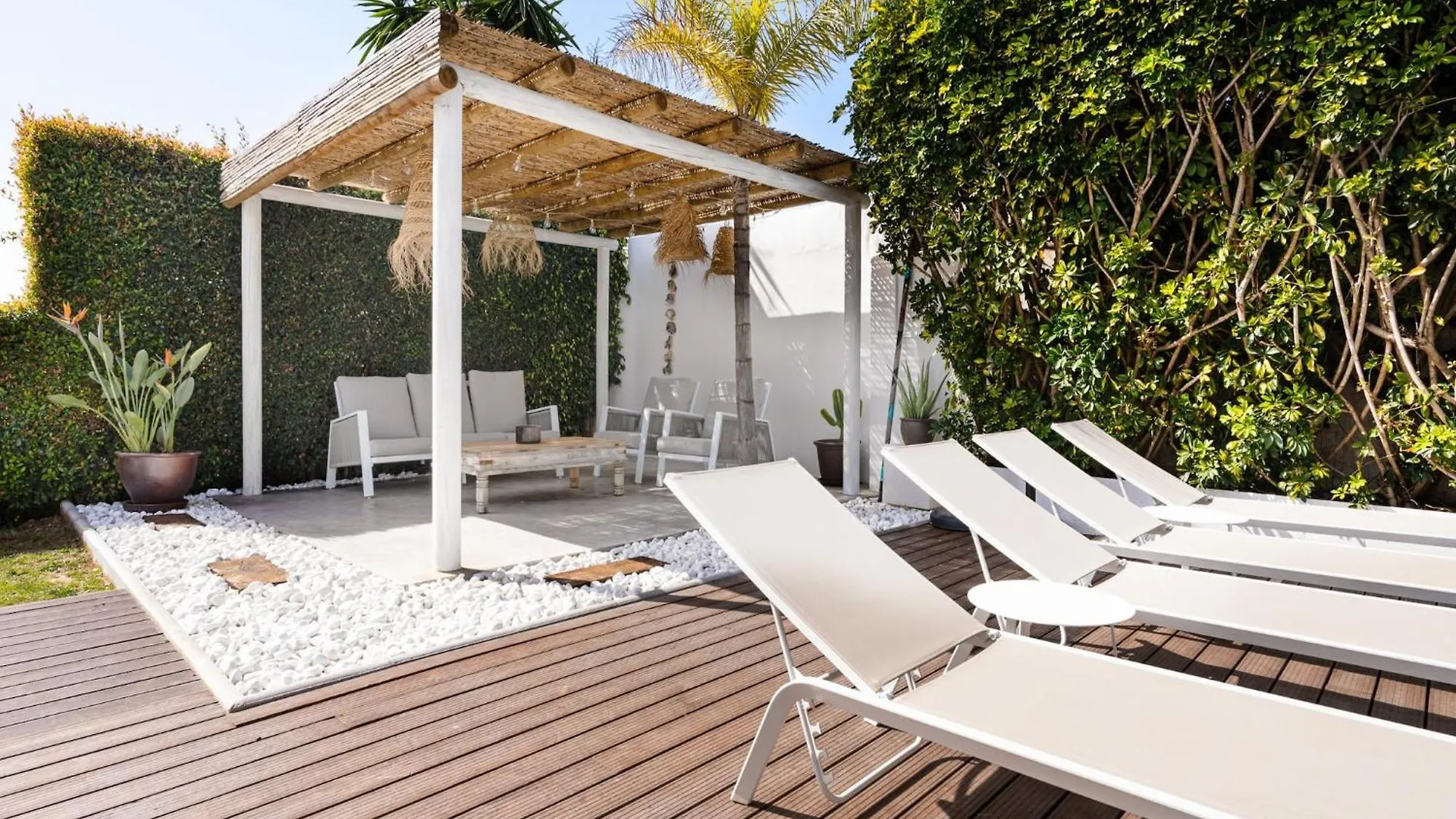 Villa Madrugada, Beachside Villa In Costabella Marbella
